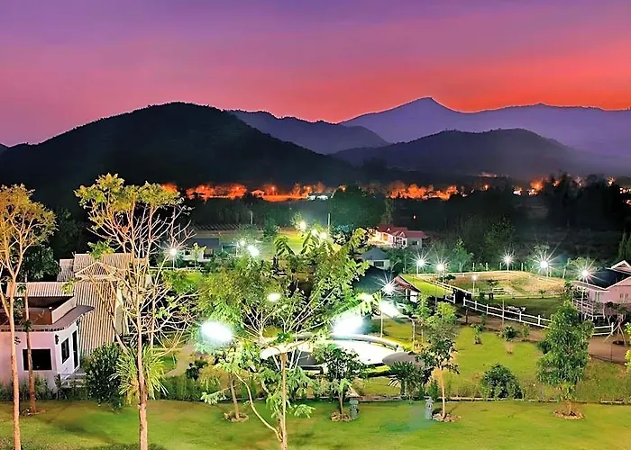 โรงแรม Pattharapuri Valley สวนผึ้ง