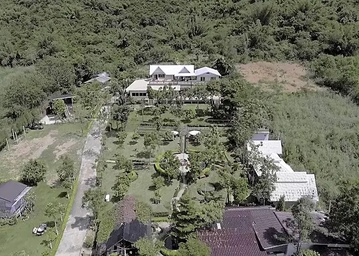 โรงแรม Pattharapuri Valley สวนผึ้ง