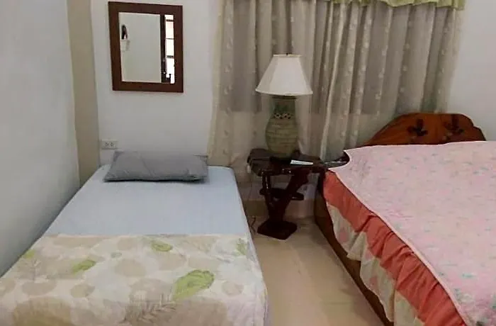 โรงแรม Pattharapuri Valley 2*